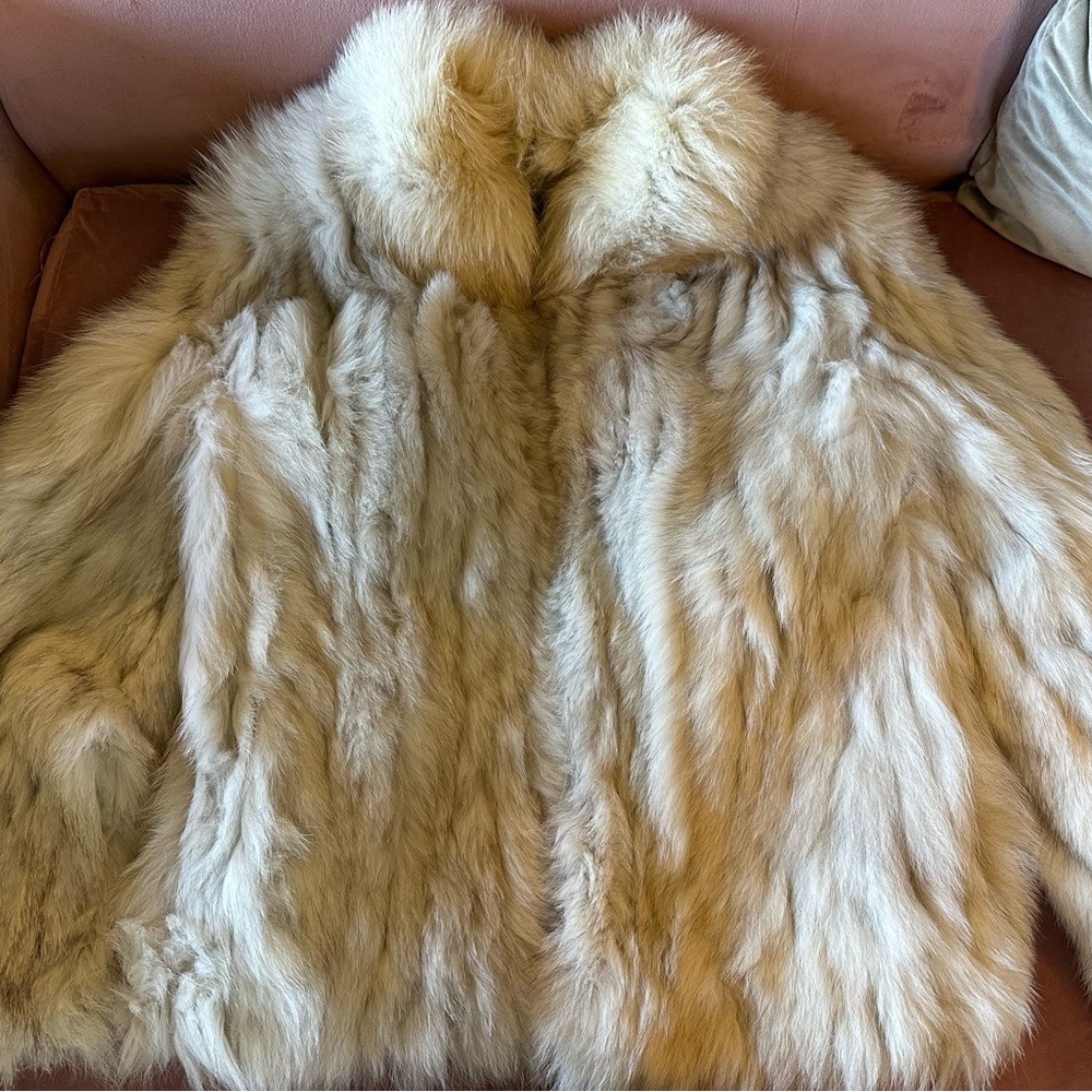 Saga Gray Fox Fur